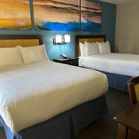 Days Inn & Suites By Wyndham Tampa - Ybor City Екстериор снимка