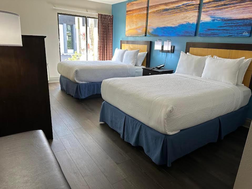 Days Inn & Suites By Wyndham Tampa - Ybor City Екстериор снимка